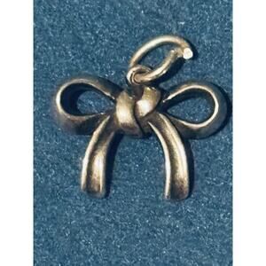 James Avery Retired Silver Bow Charm